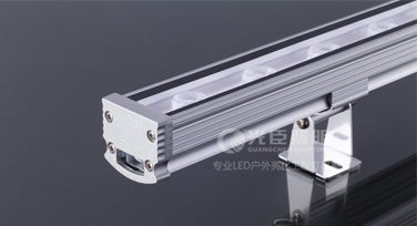 LED洗墻燈外殼對(duì)其散熱性、壽命及其他性能的影響