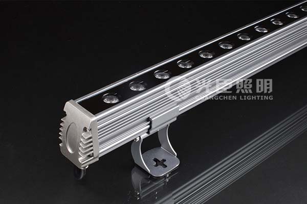 高架橋亮化工程 慎防LED洗墻燈偷燈賊!