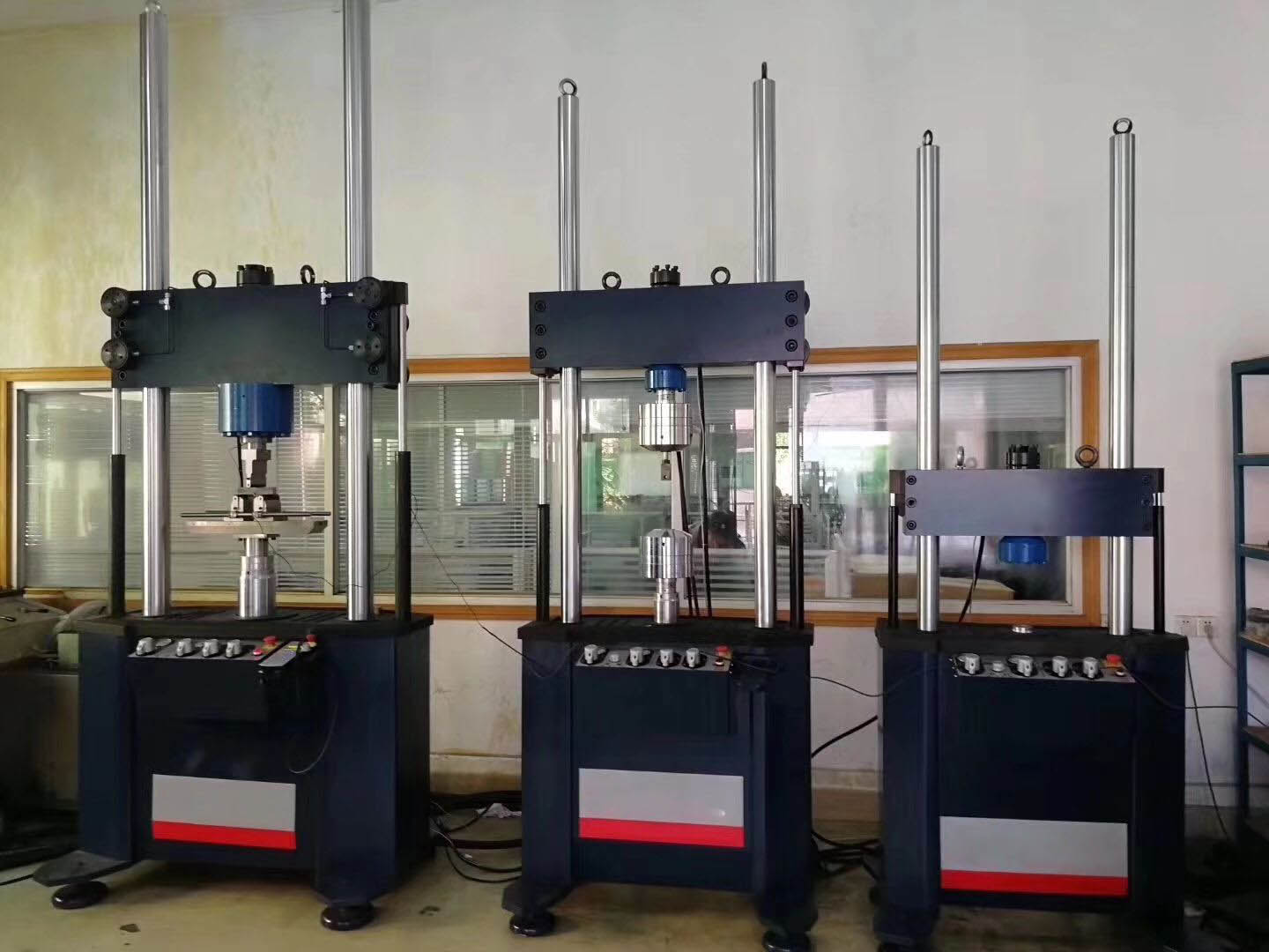 1666317046686139.jpg PDS3000帶袢鈦板拉伸疲勞試驗機(jī)78.jpg