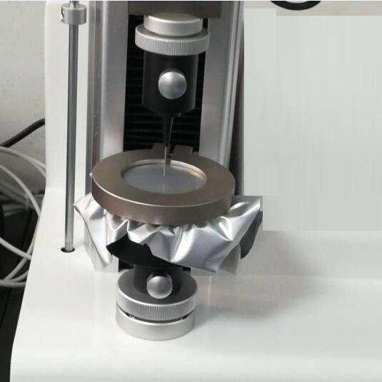 1676599718719697.jpg 鋰電池穿刺試驗(yàn)1.jpg