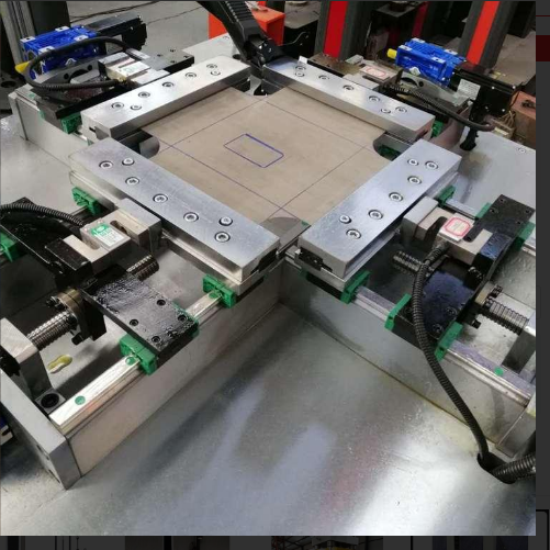 1695698811977133.png 雙軸雙向拉伸試驗機 醫(yī)學(xué)多方向50KN1.png